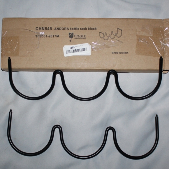 Under Cabniet Wine Rack Holder - Picture 4 of 12